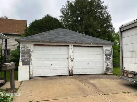 1425 S Float Ave, Freeport, IL 61032 photo 2