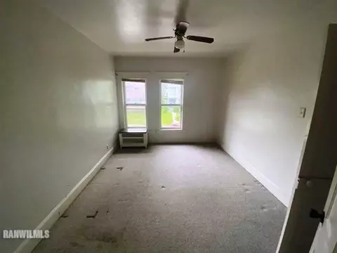 1425 S Float Ave, Freeport, IL 61032 photo 10