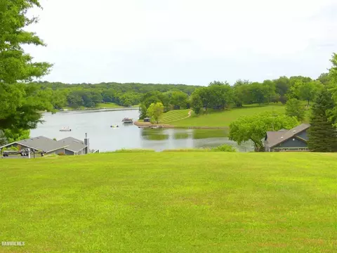 5-179 Devonshire Ct, Lanark, IL 61046 photo 2