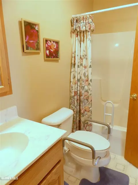 5-179 Devonshire Ct, Lanark, IL 61046 photo 12