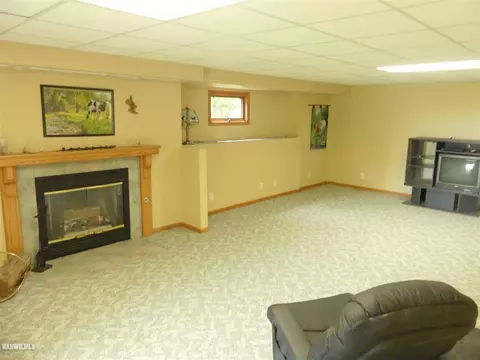 5-179 Devonshire Ct, Lanark, IL 61046 photo 15