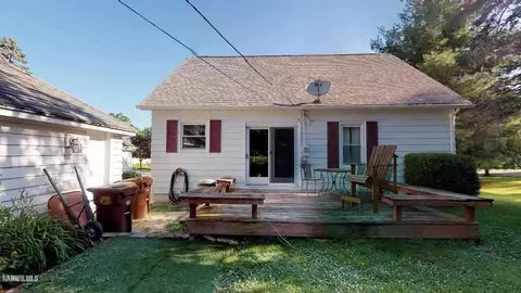 640 E Franklin St, Lanark, IL 61046 photo 4