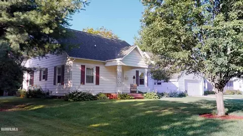 640 E Franklin St, Lanark, IL 61046 photo 2