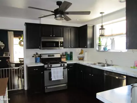 123 E Locust St, Lanark, IL 61046 photo 13