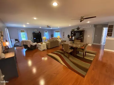 16-276 Fox Run Ct, Lanark, IL 61046 photo 8
