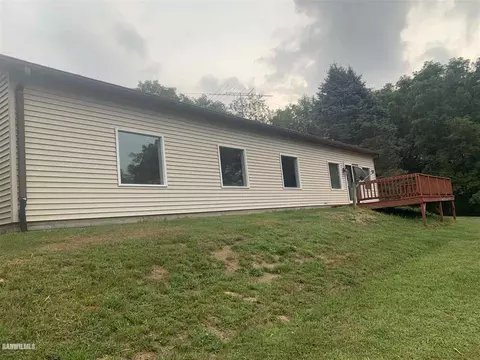 12642 W Point Rd, Mount Carroll, IL 61053 photo 3