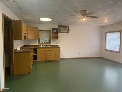 12642 W Point Rd, Mount Carroll, IL 61053 photo 4