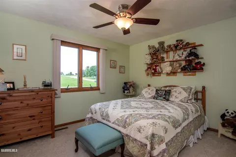 1-182 Hooks Ct, Lanark, IL 61046 photo 21
