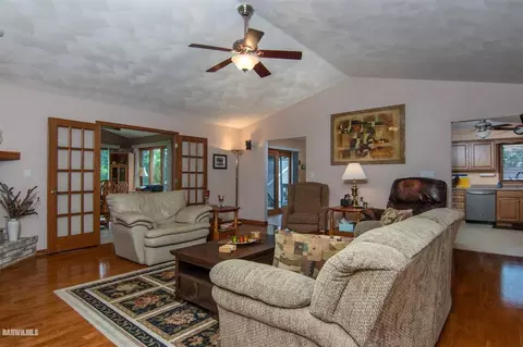 1-182 Hooks Ct, Lanark, IL 61046 photo 9