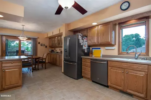 1-182 Hooks Ct, Lanark, IL 61046 photo 13