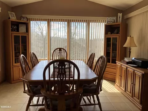 1-182 Hooks Ct, Lanark, IL 61046 photo 10