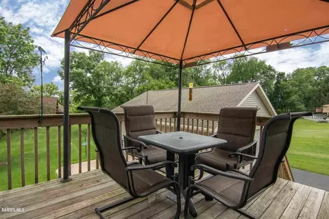 1-182 Hooks Ct, Lanark, IL 61046 photo 16