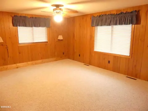 27-39 Conover Ct, Lanark, IL 61046 photo 14