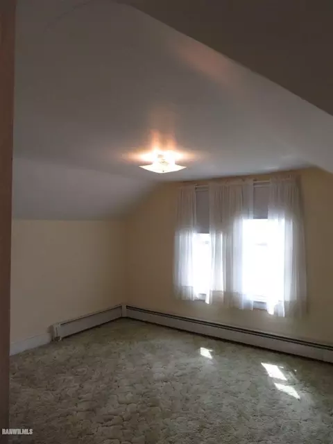 521 N Brick Ave, Freeport, IL 61032 photo 10