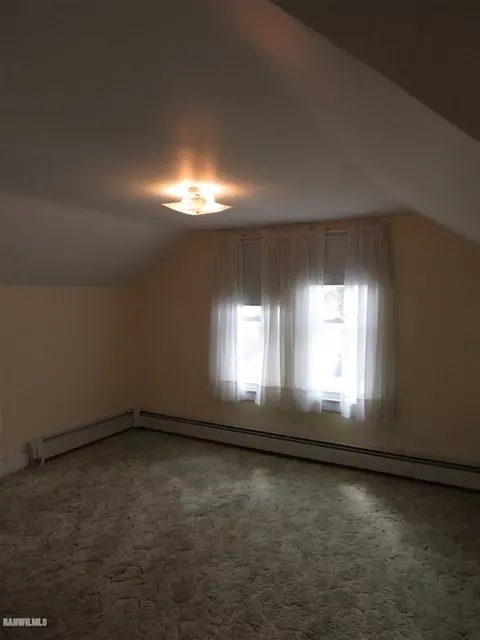 521 N Brick Ave, Freeport, IL 61032 photo 11