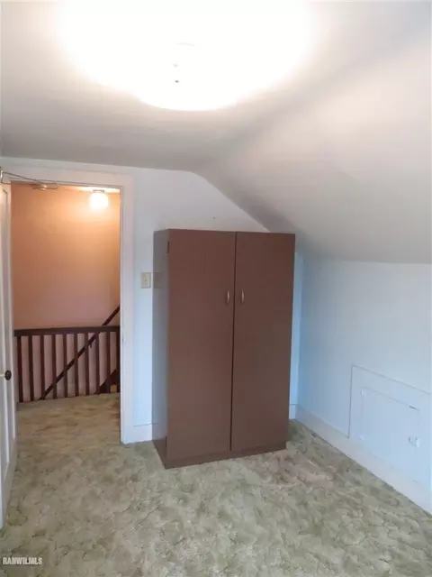 521 N Brick Ave, Freeport, IL 61032 photo 13