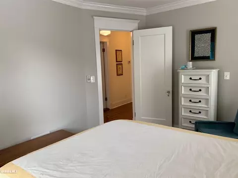 1237 W Hood Ave, Chicago, IL 60660 photo 25