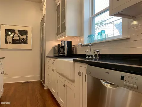 1237 W Hood Ave, Chicago, IL 60660 photo 17