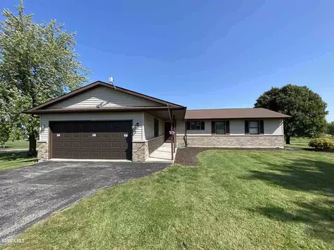 31-30 Medinah Dr, Lanark, IL 61046 photo 3