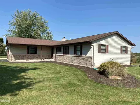 31-30 Medinah Dr, Lanark, IL 61046 photo 2
