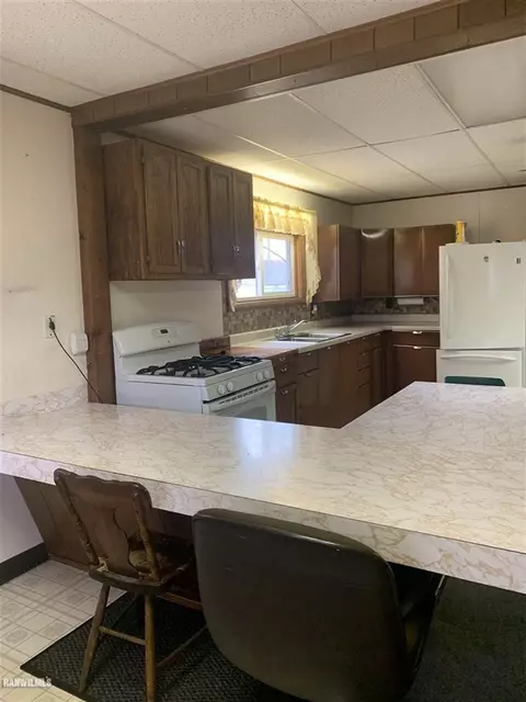 806 Locust, Thomson, IL 61285 photo 4