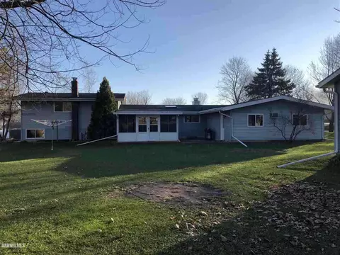 1226 Jay St, Freeport, IL 61032 photo 15
