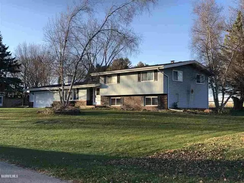 1226 Jay St, Freeport, IL 61032 photo 1