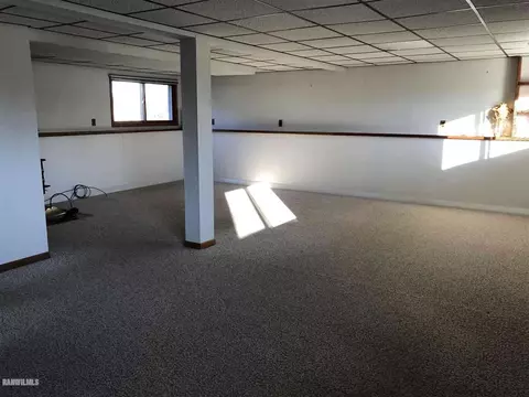 1226 Jay St, Freeport, IL 61032 photo 11