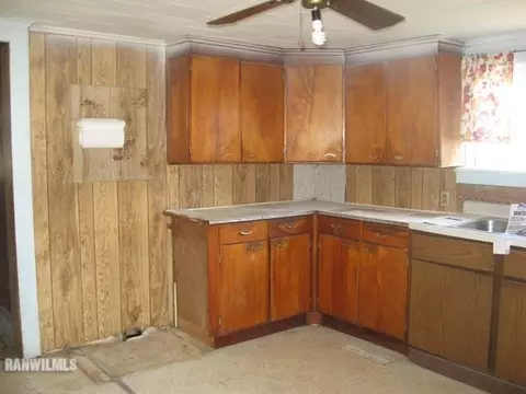404 E Carroll St, Lanark, IL 61046 photo 6