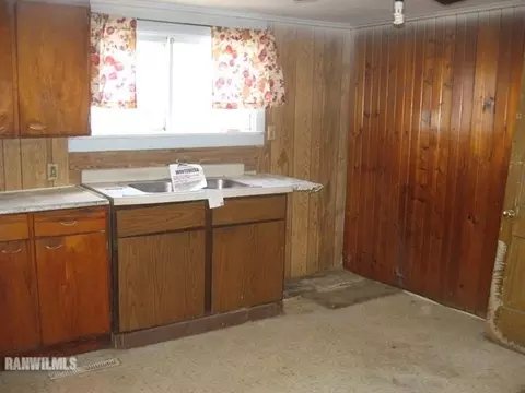 404 E Carroll St, Lanark, IL 61046 photo 7