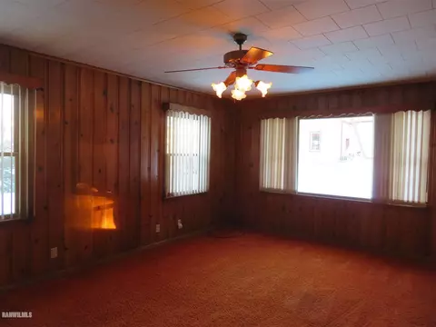 1211 S State St, Freeport, IL 61032 photo 12