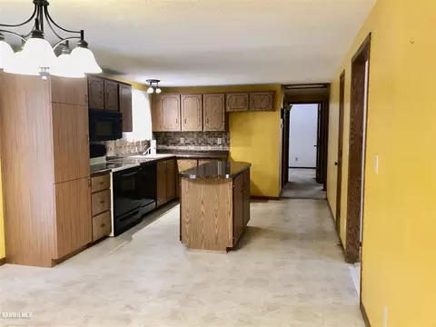 1907 Tomahawk Ct, Freeport, IL 61032 photo 5