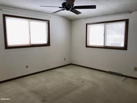 1907 Tomahawk Ct, Freeport, IL 61032 photo 9