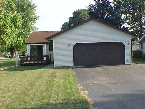 1011 Blackhawk Dr W, Byron, IL 61010 photo 1