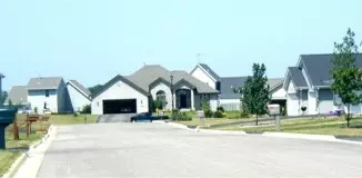 1402 Scenic Dr, Pecatonica, IL 61063 photo 1