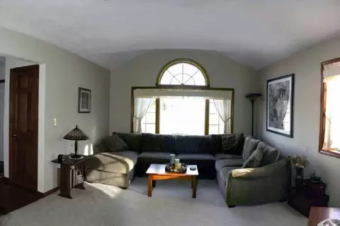 10078 Joy Ct, Roscoe, IL 61073 photo 5