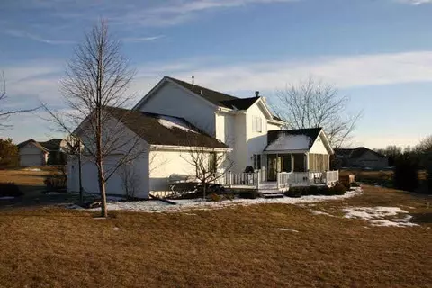 10078 Joy Ct, Roscoe, IL 61073 photo 2