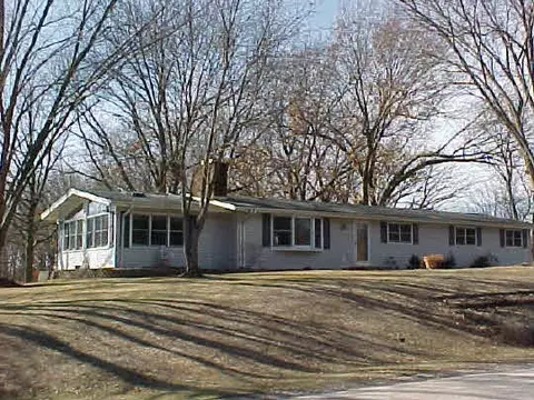 2235 Clouse Ln, Dixon, IL 61021 photo 1
