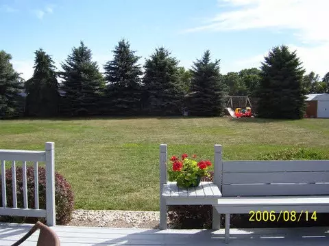 5625 Flatwillow Dr, Roscoe, IL 61073 photo 2