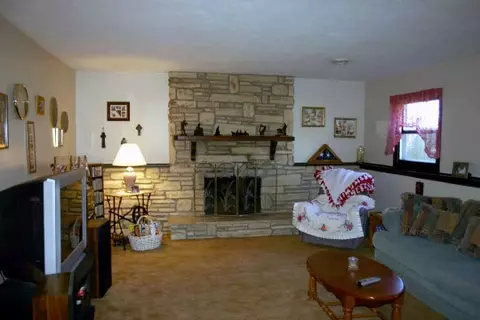 11770 Cedarbrook Rd, Roscoe, IL 61073 photo 6