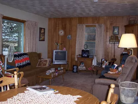 806 Main St S, Leaf River, IL 61047 photo 3