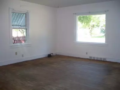 1749 Royce Ave, Beloit, WI 53511 photo 2