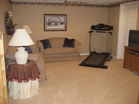 7709 Joy Ln, Roscoe, IL 61073 photo 6