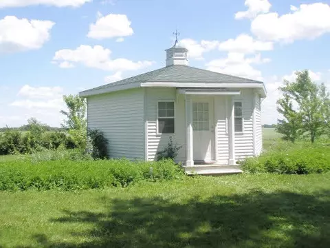 16959 Stimes Rd, Capron, IL 61012 photo 6
