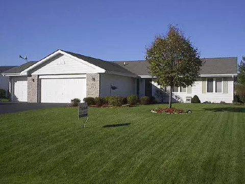 527 Santolina Dr, Roscoe, IL 61073 photo 1