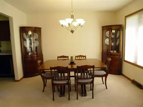 527 Santolina Dr, Roscoe, IL 61073 photo 3