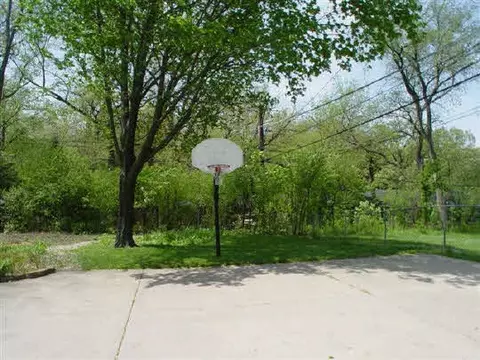 2710 Bradley Rd, Rockford, IL 61107 photo 11
