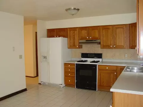 2980 Chatsworth, Beloit, WI 53511 photo 4