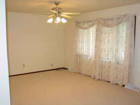 2980 Chatsworth, Beloit, WI 53511 photo 5