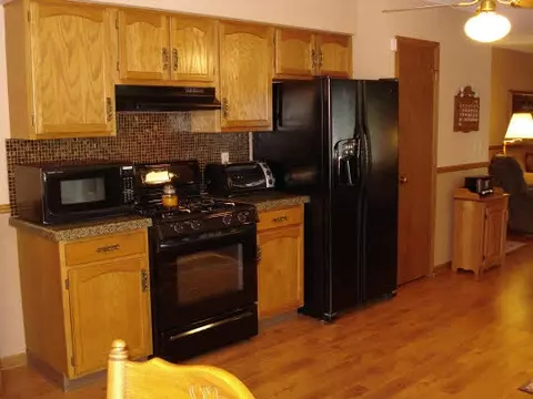 3650 Gnarl Tree Ln, Cherry Valley, IL 61016 photo 5